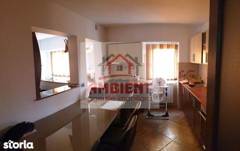 Apartament 4 camere, complet renovat, zona Scandurica