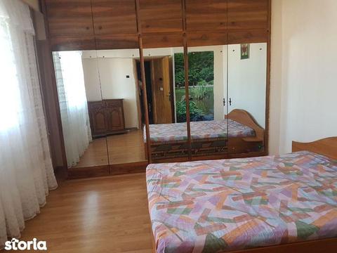 Apartament cu 3 camere spatios in zona Ultracentrala