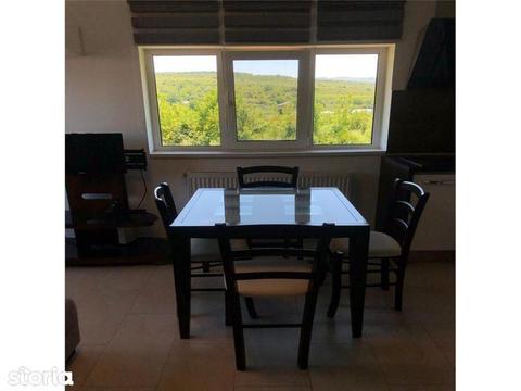 Apartament 3 camere, zona Soporului, parcare
