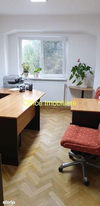 Zona Bibliotecii Judetene apartament pt Birouri Firme supraf 122 mp