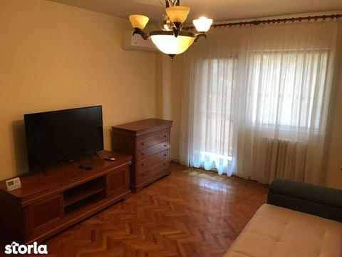 Agentia imobiliara VIGAFON inchiriaza apartament 3 camere Republicii