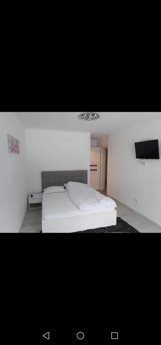 Închiriez apartament 4 camere Azuga