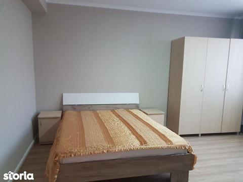 Apartament generos cu o camera de inchiriat, bloc nou, Iosia