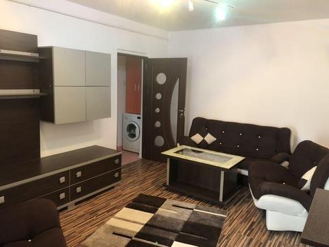 Inchiriez apartament ,ultracentral, pe termen lung in Piatra Neamt