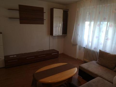 Apartament 3 camere de închiriat