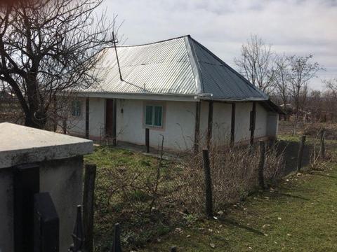 De vanzare : Casa + pamant -sat Hutani ,com.Vladeni Jud.Botosani