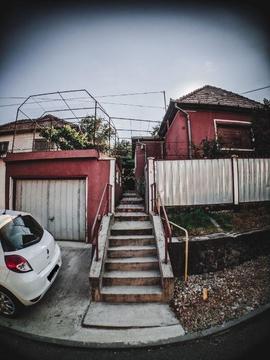 Casă de vânzare