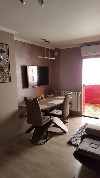 Vând apartament cu 2 camere, PB, zona Lotus