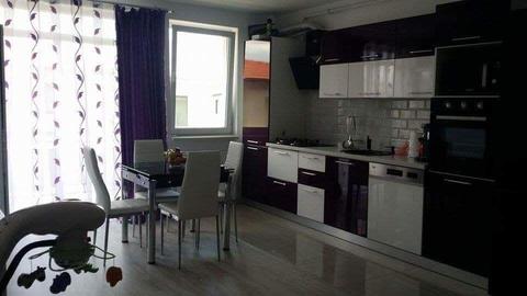 Vand apartament 3 camere