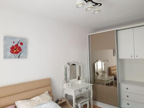 Vand apartament 2 cam dec