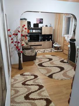 Vand apartament cu 3 camere