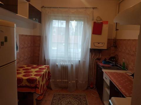 Vand apartament 2 camere