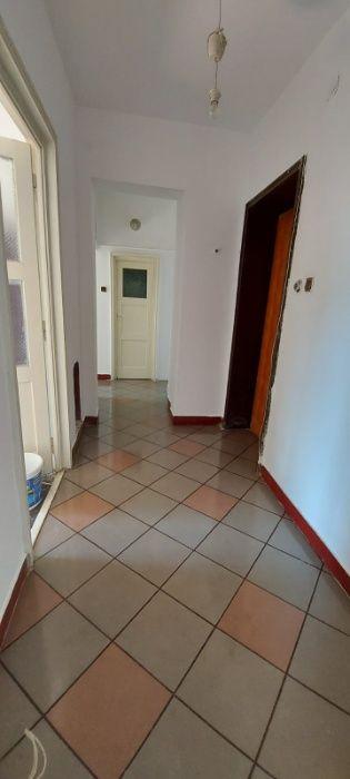 Vand apartament 3 camere Dimitrov