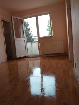 Vand apartament cu 2 camere