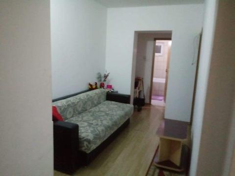 Vand apartament 2 camere