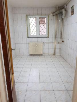 Inchiriez apartament 4 camere stradal, parter, 2 minute metrou