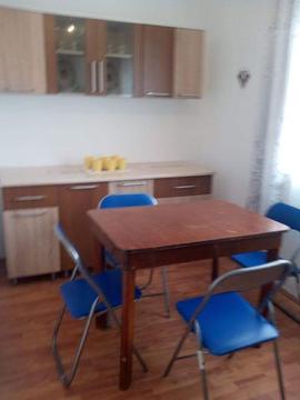 Închiriez apartament pe termen lung