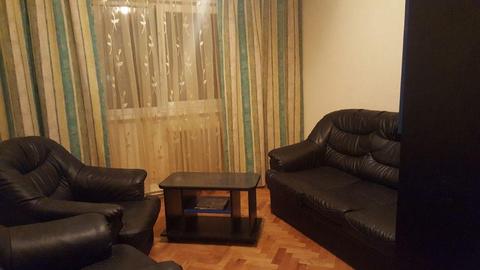 Închiriez apartament cu 3 camere, zona Centru, în Alba-Iulia