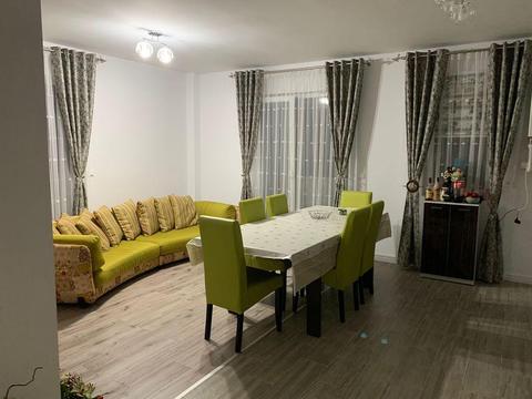 Apartament cu 3 camere