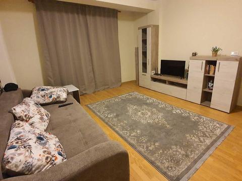 Inchiriez apartament 3 camere