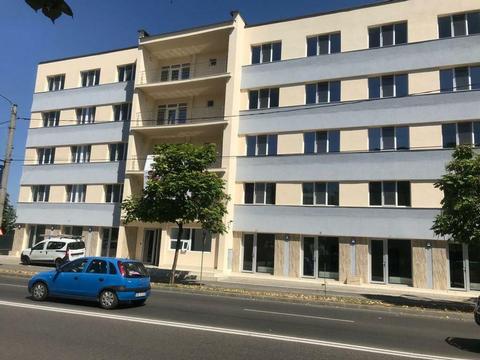 EDIFICIUL KARINA închiriaza apartament/garsoniera