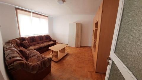 Ofer spre închiriere apartament cu o camera mobilat, utilat