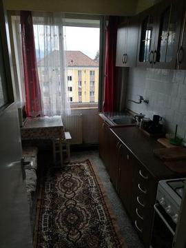 Închiriez apartament 2 camere Zona RFN