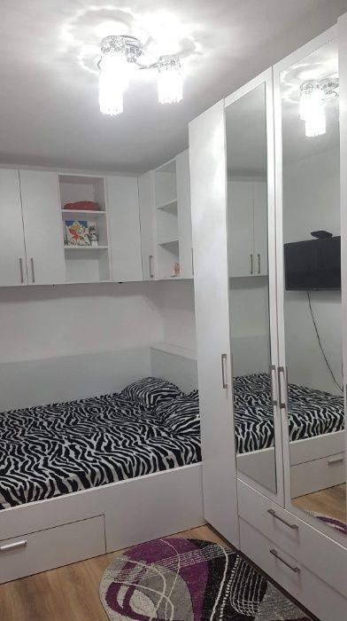 Inchiriez apartament 2 camere Str. Zarandului zona de vest