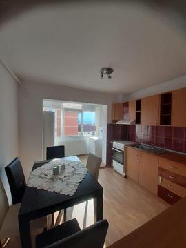 Inchiriez apartament 3 camere