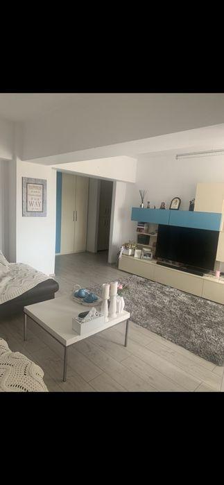 Inchiriez apartament 2 camere decomandat Zona Pompieri