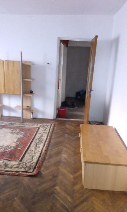 Apartament semimobilat de inchiriat in George Enescu