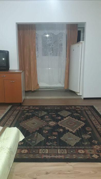 Închiriez garsonieră