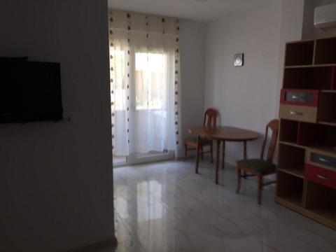 Inchiriez apartament 2 camere Nou