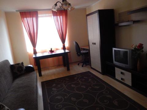 Închiriez apartament cu 3 camere decomandat