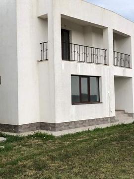 Vila Tip Duplex De Vanzare/ De Închiriat