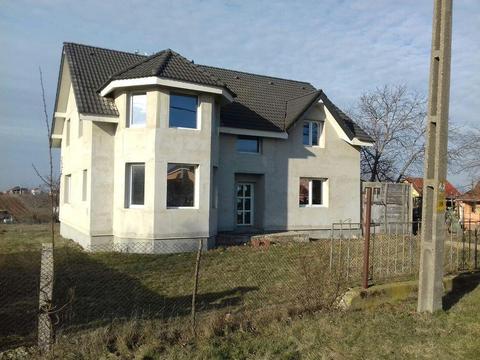Casa etaj vila Leş la 13 km de Oradea