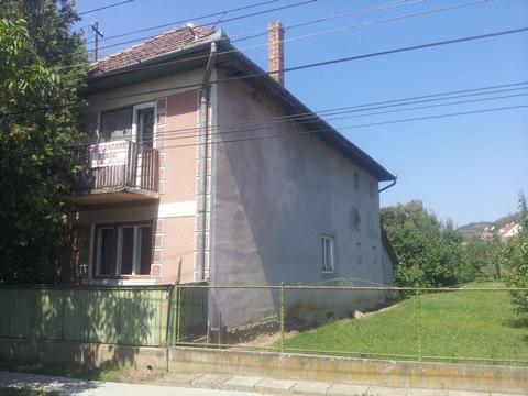 Vand casa la Pasareni