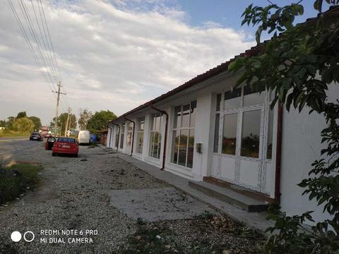 Închiriez spatiu comercial