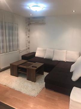 Vand apartament 3 camere mobilat+electrocasnice