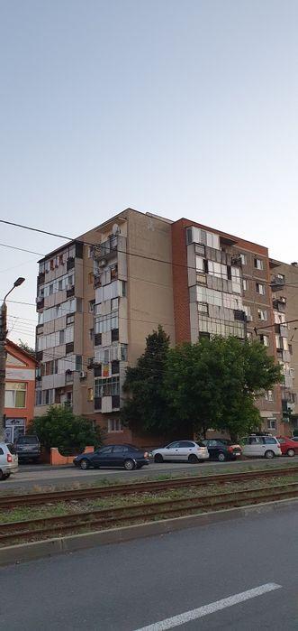 Vand Apartament 3 camere Miorita Micalaca -- PERSOANA FIZICA