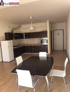 Apartament cu 3 camere, decomandat, etaj 2