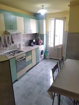 Apartament 3 camere, decomandat, etaj. 3, str. Clopoțeilor