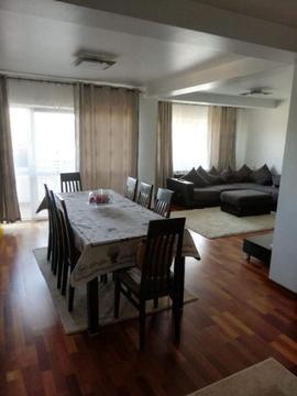 Vand apartament 3 camere