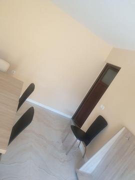 Apartament 2 camere decomandat +garaj ,zona Mediaș