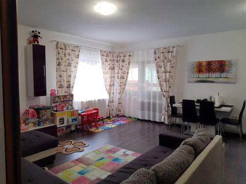 Vând apartament