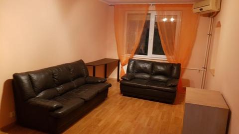 Închiriez apartament 4 camere Berceni/Olteniței