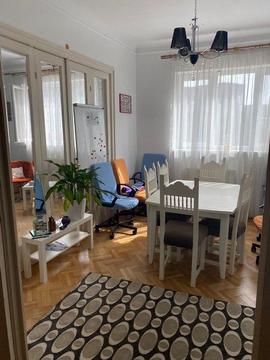 Inchiriez camera in apartament strada Mantuleasa