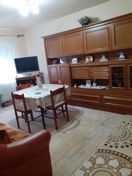 Apartament 2 camere, parter, decomandat