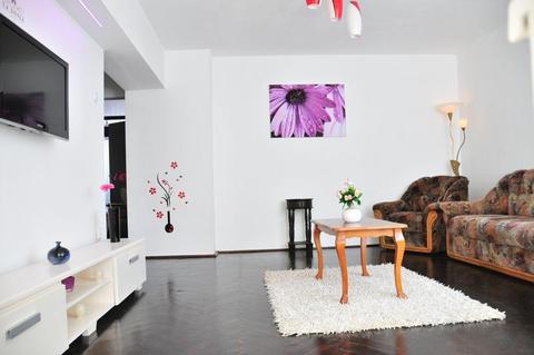 Inchiriez apartament 3 cam, 80mp , et 2 , ultracentral, loc de parcare
