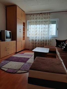 Închiriez apartament